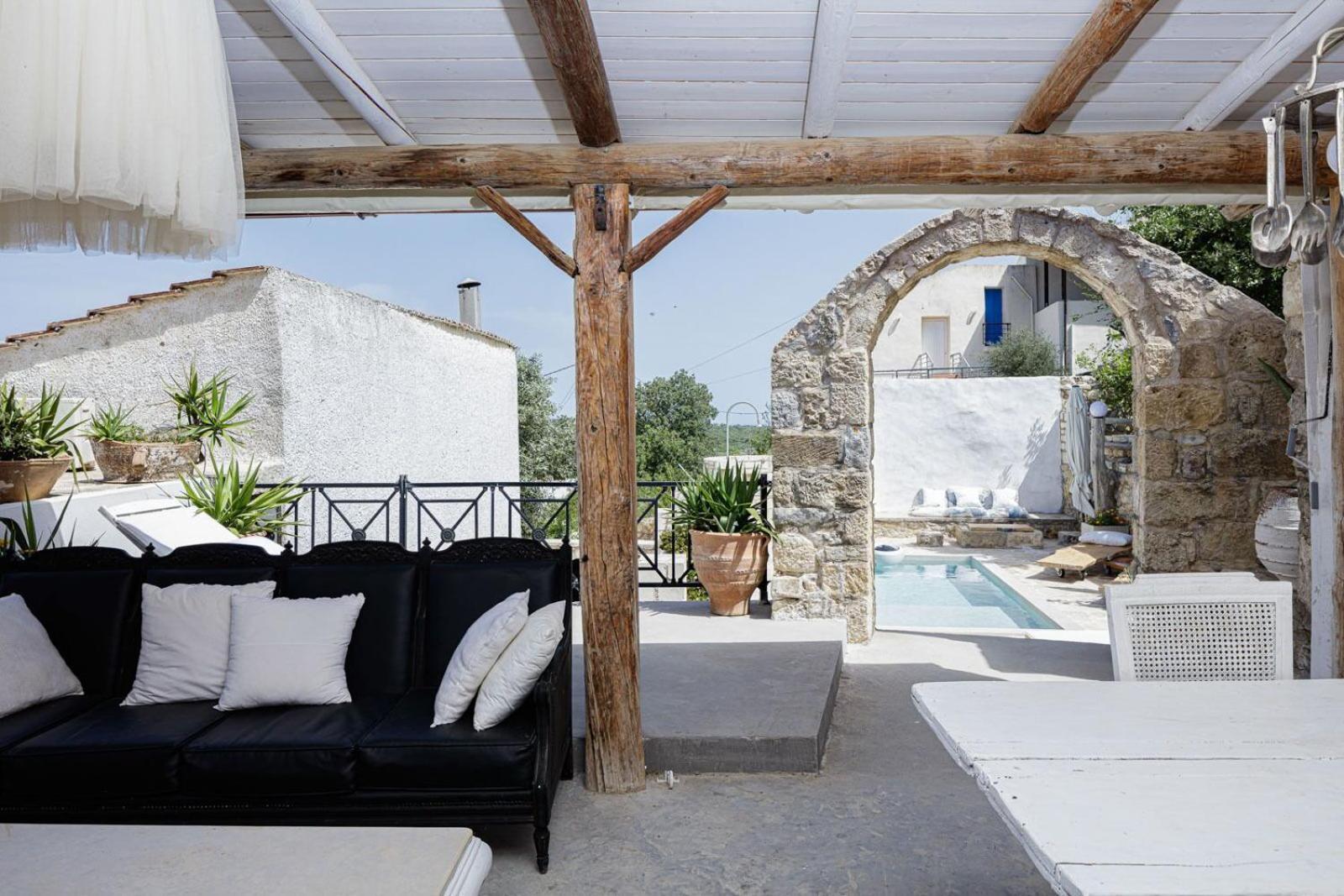 Antonia'S Stonebuilt Mansion With A Private Pool Villa Arménoi Eksteriør bilde